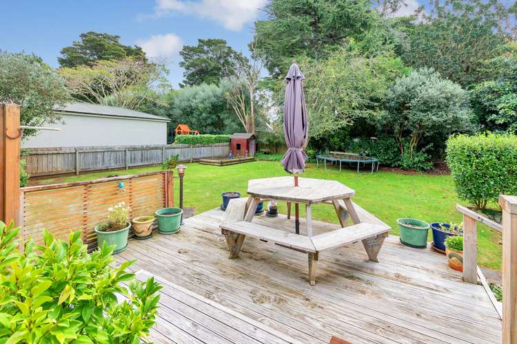 11 Callis Avenue Opaheke_4