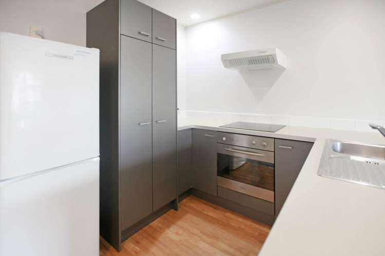 4/6 Porters Avenue Eden Terrace_5