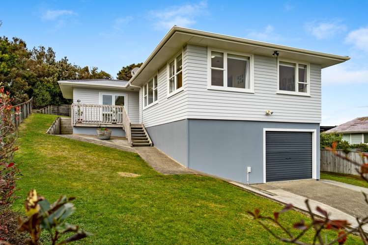 24 Omapere Street Waitangirua_13