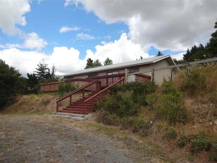 689 Te Waitere Road Taharoa_24