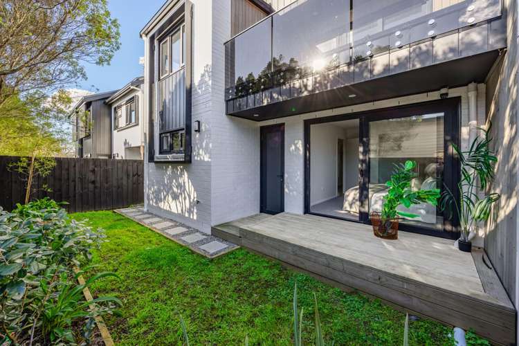 15 Kaaramuramu Lane Mangere Bridge_15