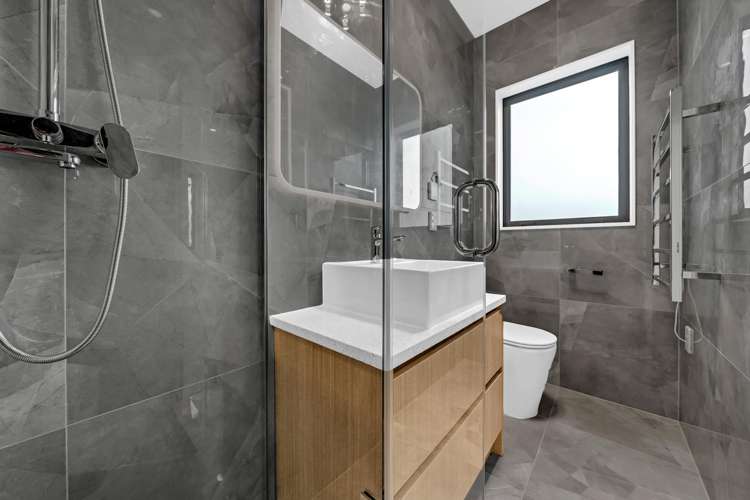 28 Korowhiti Road Clarks Beach_14