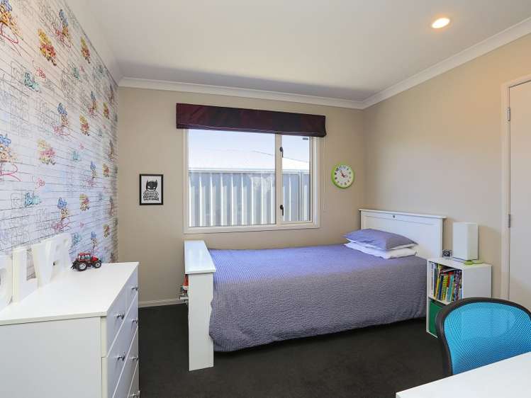 8 Tasman Drive Poraiti_10