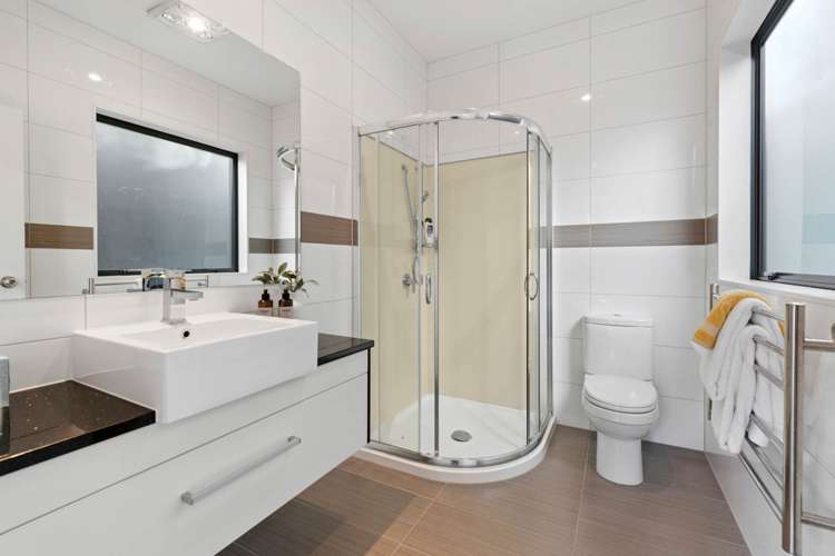 44 Arranmore Drive Flat Bush_16