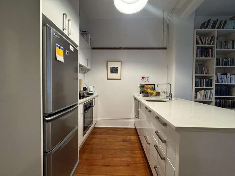 2a/9 Victoria Street East 10015_10