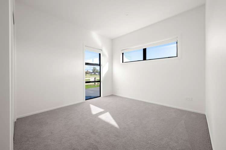 28 Captain Stone Te Kowhai_16