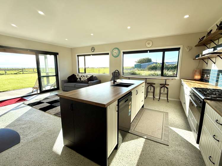 9 Surrey Street Orepuki_26