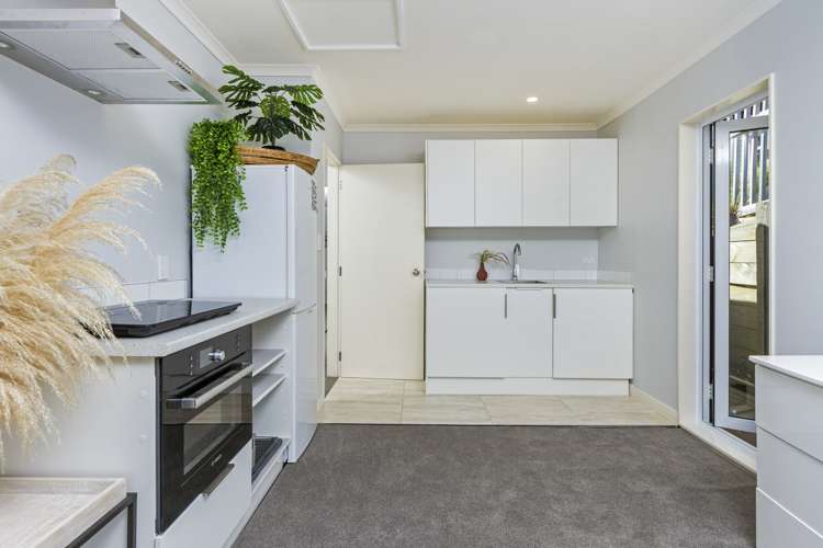 11a Viridian Lane Greenhithe_9