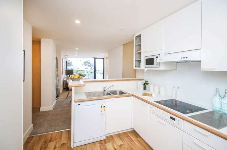 2/43 Tamaki Drive Mission Bay_6