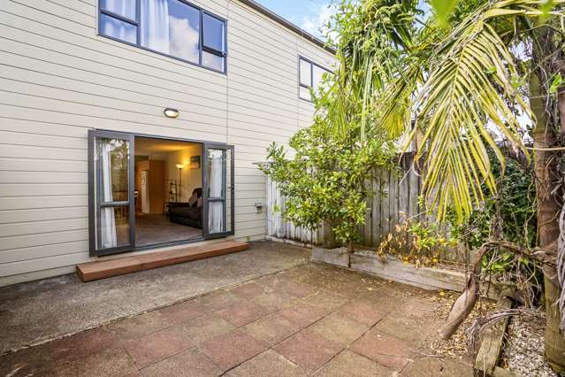 5t Dryden Place Mount Wellington_1