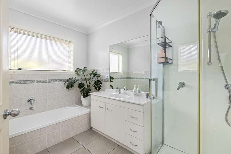 5 Greenway Rise Gulf Harbour_13