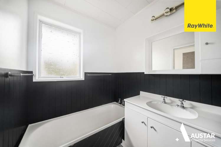 77 Riverpark Crescent Henderson_7