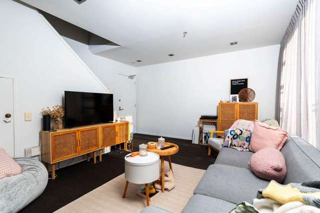 6C/36 Liverpool Street 10015_3