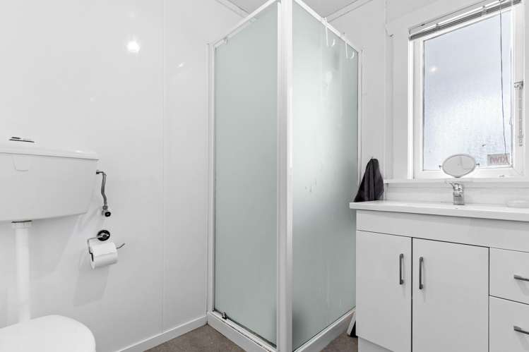 37 Ferryhill Road Epsom_11