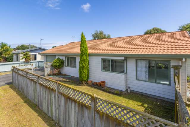 35 Makarini Street Paraparaumu_1