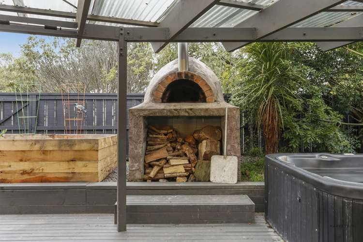 115 Captain Scott Road Glen Eden_15