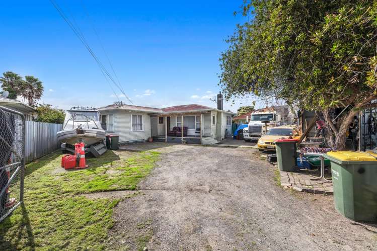 134 Gloucester Road Manurewa_15