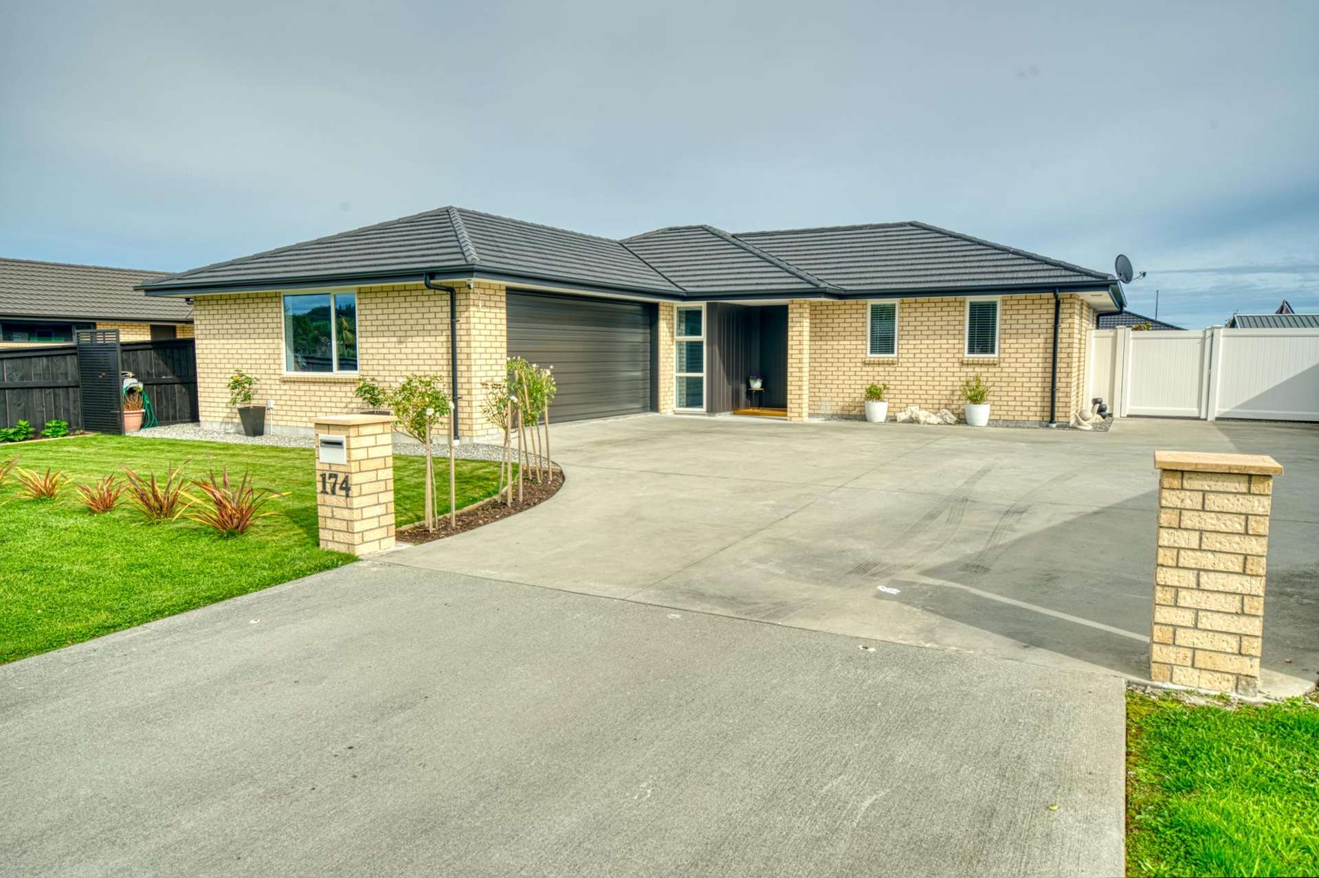 174 Coulson Road Paroa_0