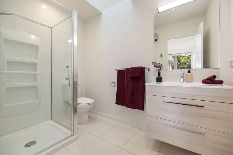 42 Sylvan Street Lake Hayes Estate_11