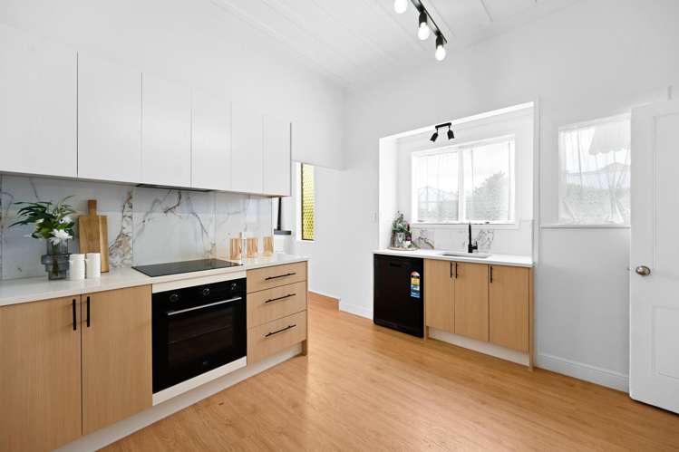 64 Cook Street Hamilton East_3