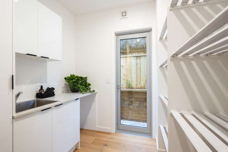 16b Hine Street New Plymouth Central_25