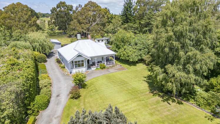 1649 Cust Road Cust_49