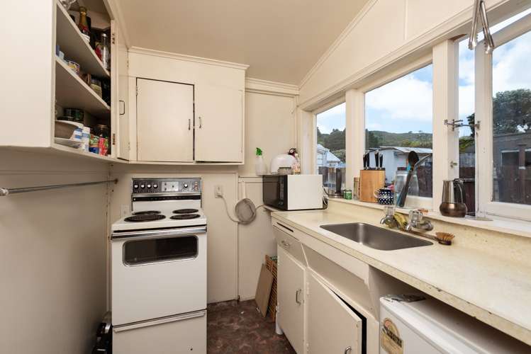 16 Glendavar Street Berhampore_13