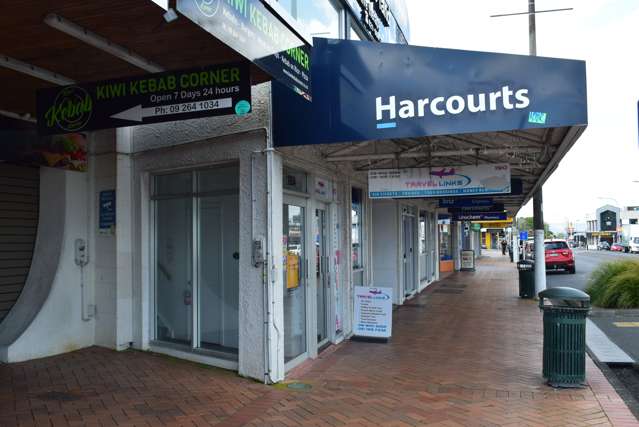 Top floor above Harcourts available now