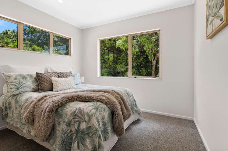 22 Poturi Streams Avenue Titirangi_13