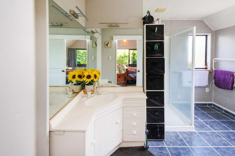 22 Truscott Grove Awapuni_20