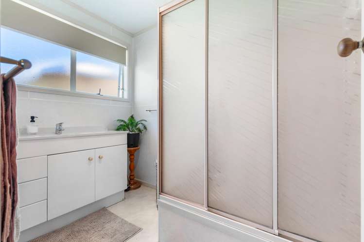 27 Clyma Place Massey_25