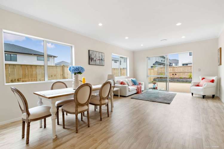 8 Lisnoble Road Flat Bush_9