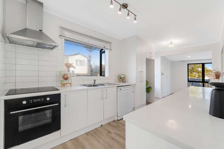 6 Rainbow Place Wattle Downs_6