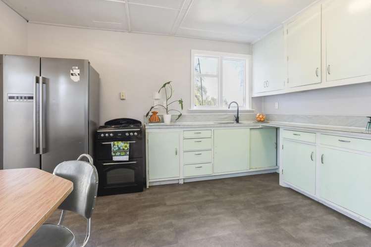29 & 29a Stalkers Road Woodend Beach_12