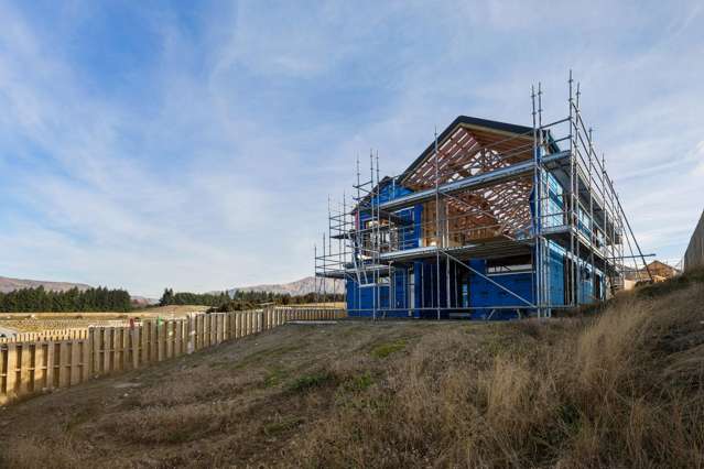 8 Callaghans Creek Rise Wanaka_2