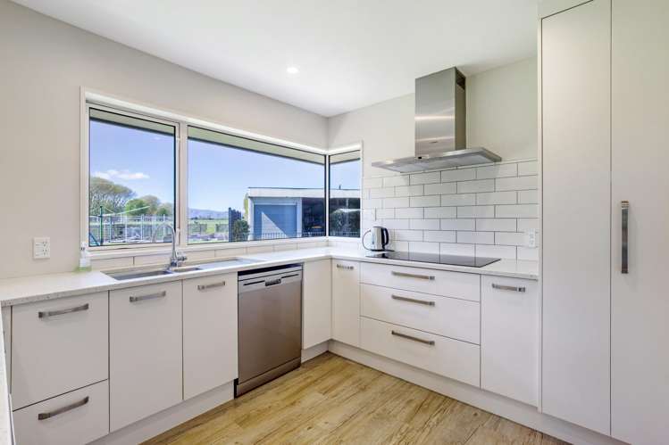 244 Greenpark Road Lincoln_17