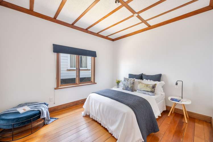 5 Georges Drive Napier South_10