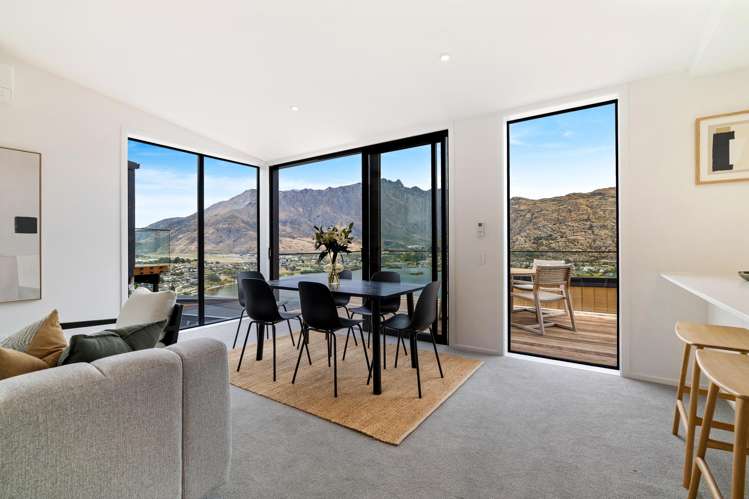 49 Angelo Drive Queenstown_15
