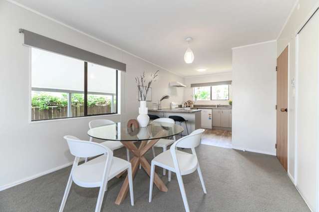 2/18 Gloria Avenue Te Atatu Peninsula_4