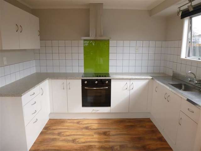 24 Gambare Place Wattle Downs_2