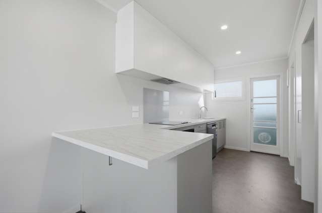 3/493A Devonport Road Avenues_4