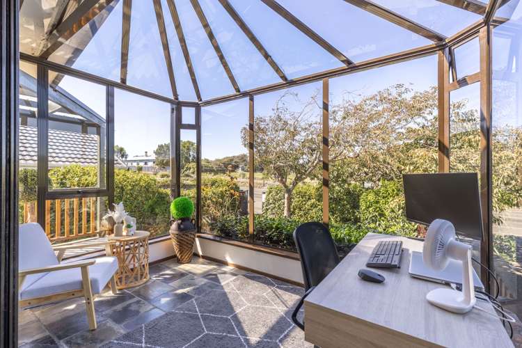 720 Queens Drive Waikiwi_15