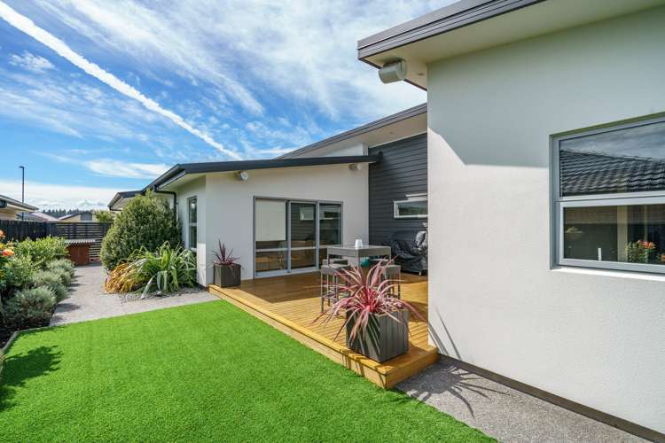 5 Hineaari Street Marshland_7