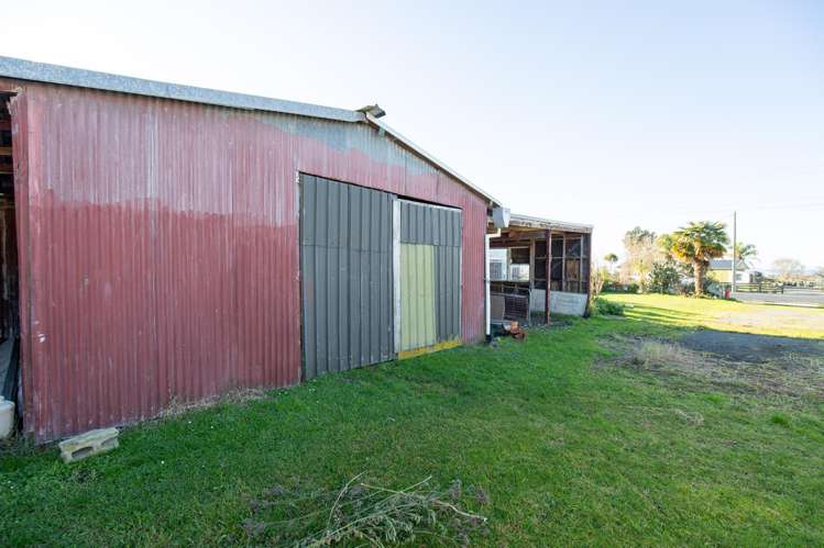 9 Front Miranda Road Waitakaruru_22