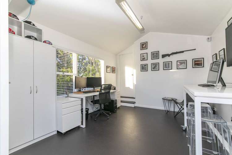 45 Willerton Avenue New Lynn_14