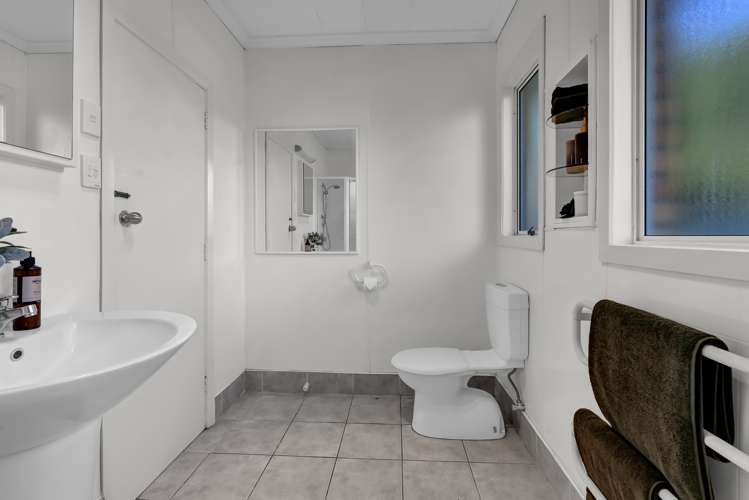 101 Pioneer Road Moturoa_28