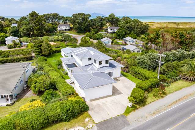 689 Cove Road Waipu_2