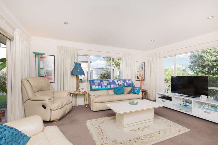 5 Logan Place Waiuku_13