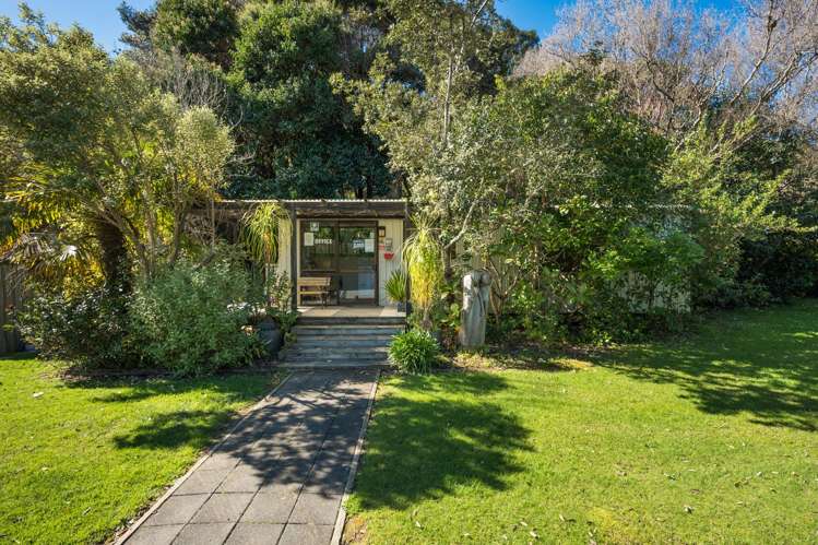 285 and 325 Matapouri Road_0