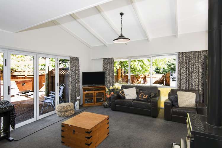 55 Eighty Eight Valley Road Wakefield_2